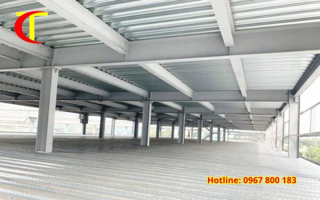 Nhà xưởng thép hay bê tông tốt hơn?